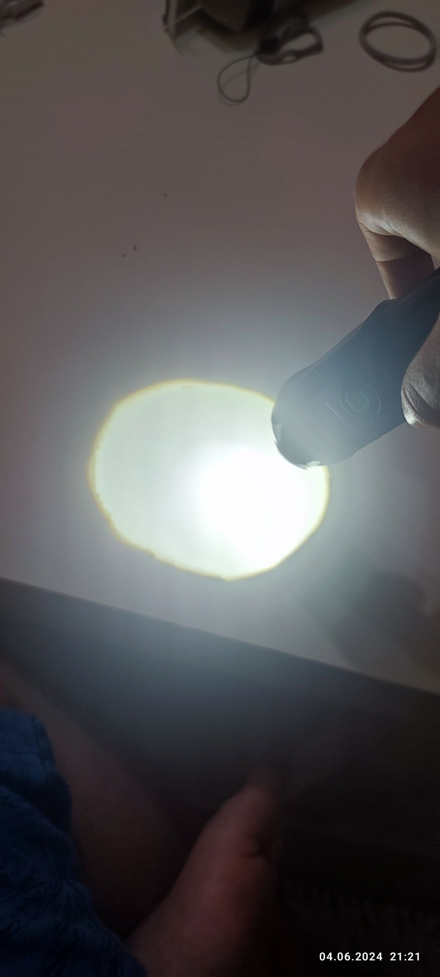 Продавам водоустойчив LED фенер
