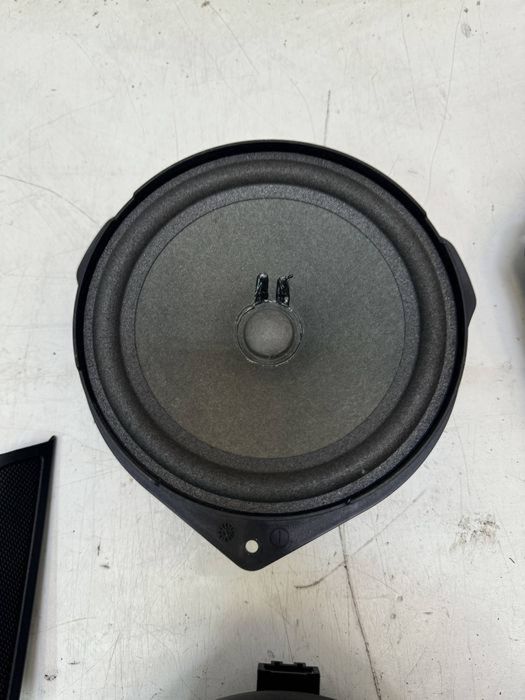 Boxa boxe difuzor difuzoare fata spate tweetere Mercedes E Class w212