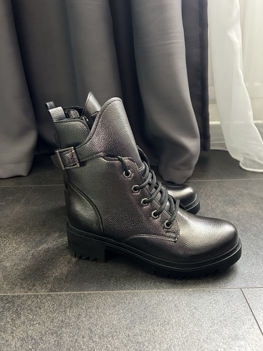 Кожени Боти в сиво