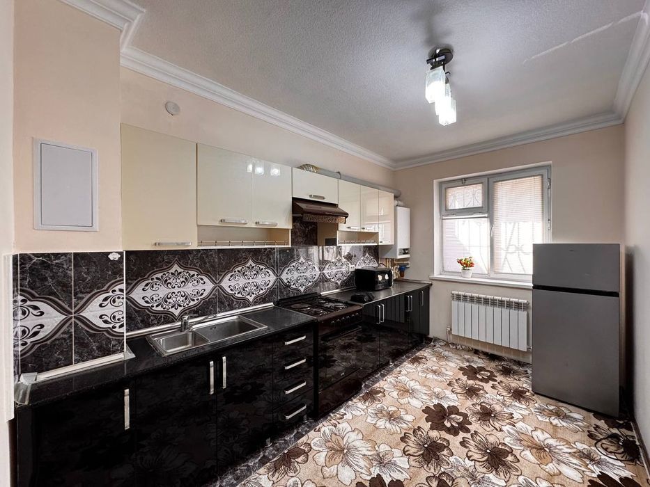 Продаётся 3х квартира Рудакий Без глухой