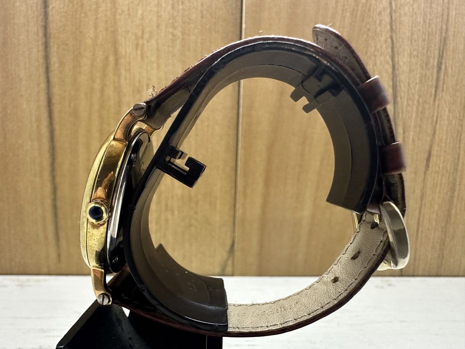 Уникален Часовник Картиер Cartier само за 350 лв