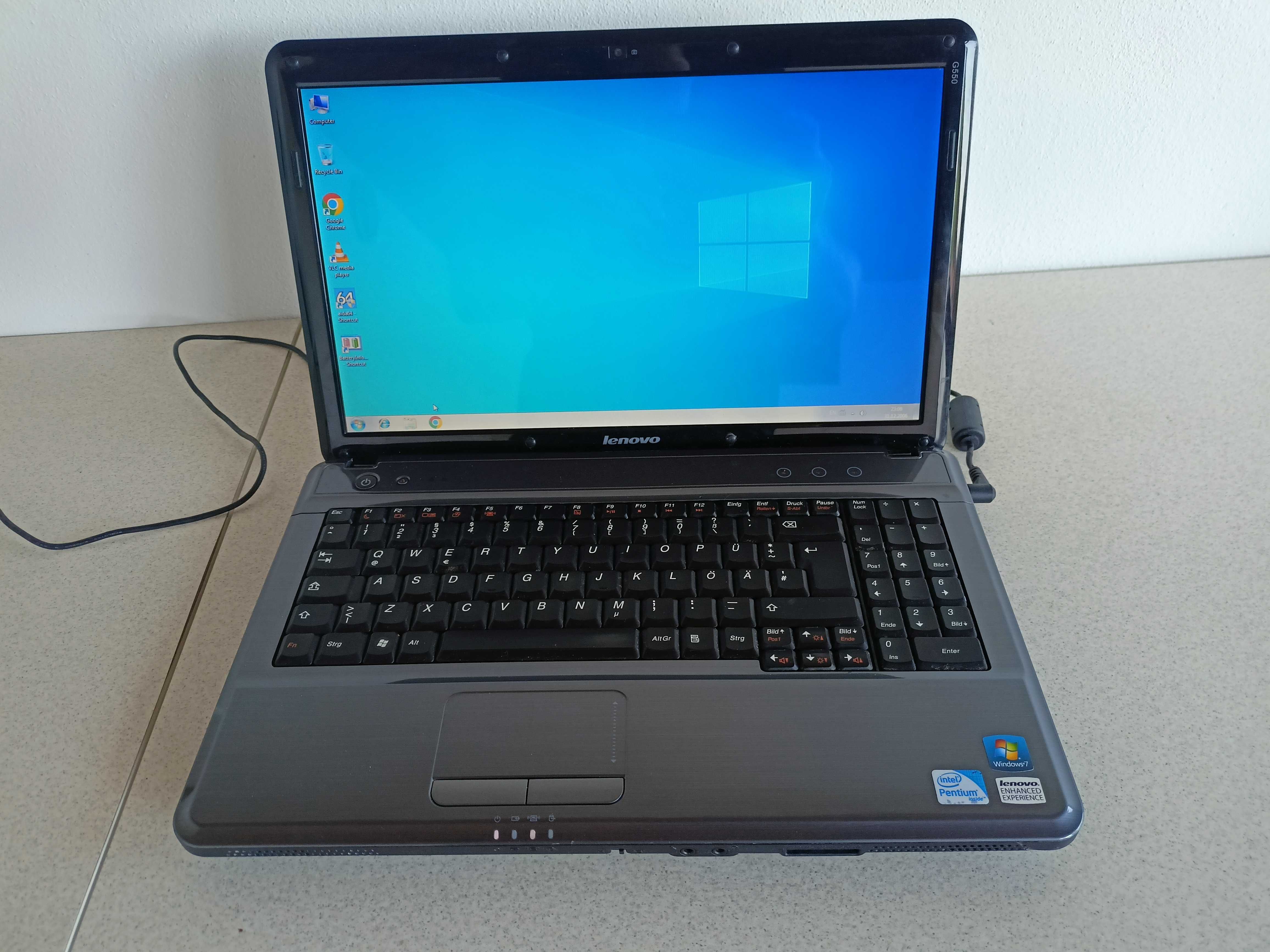 Laptop Lenovo G550 display 15,6 Intel T4500 hdd250g Ram 4 ddr3