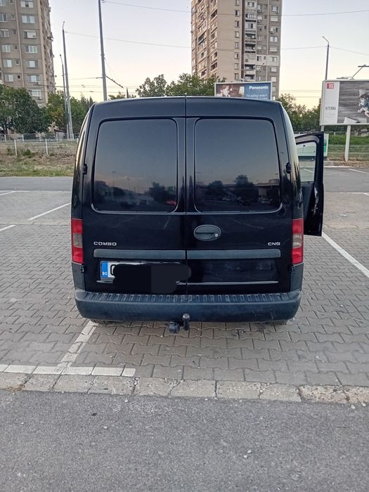 Продава Опел комбо 1,6