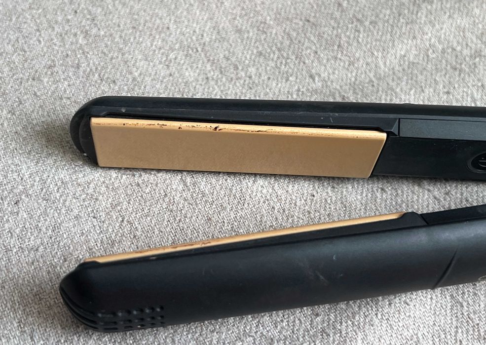 Placă de păr GHD Original Professional defectă, o placă nu încălzește