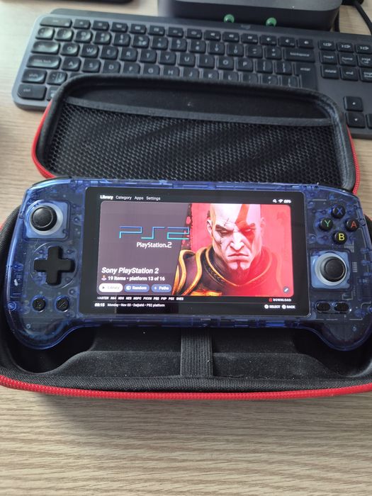 Anbernic RG556 nintendo, playstation emulator