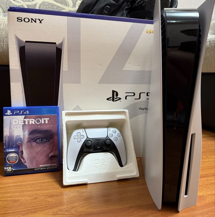 Игровая приставка Sony PlayStation 5 с дисководом