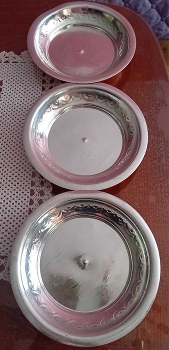 Медни чинии, калайдисани отвътре,  3 броя.