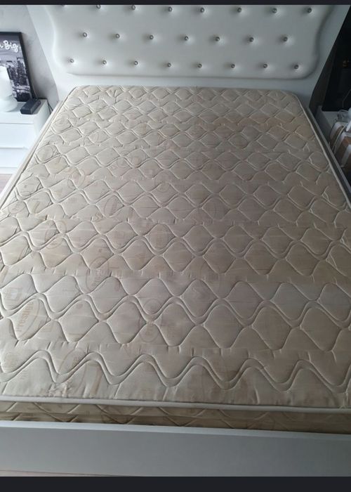 Vând saltea 140/ 200