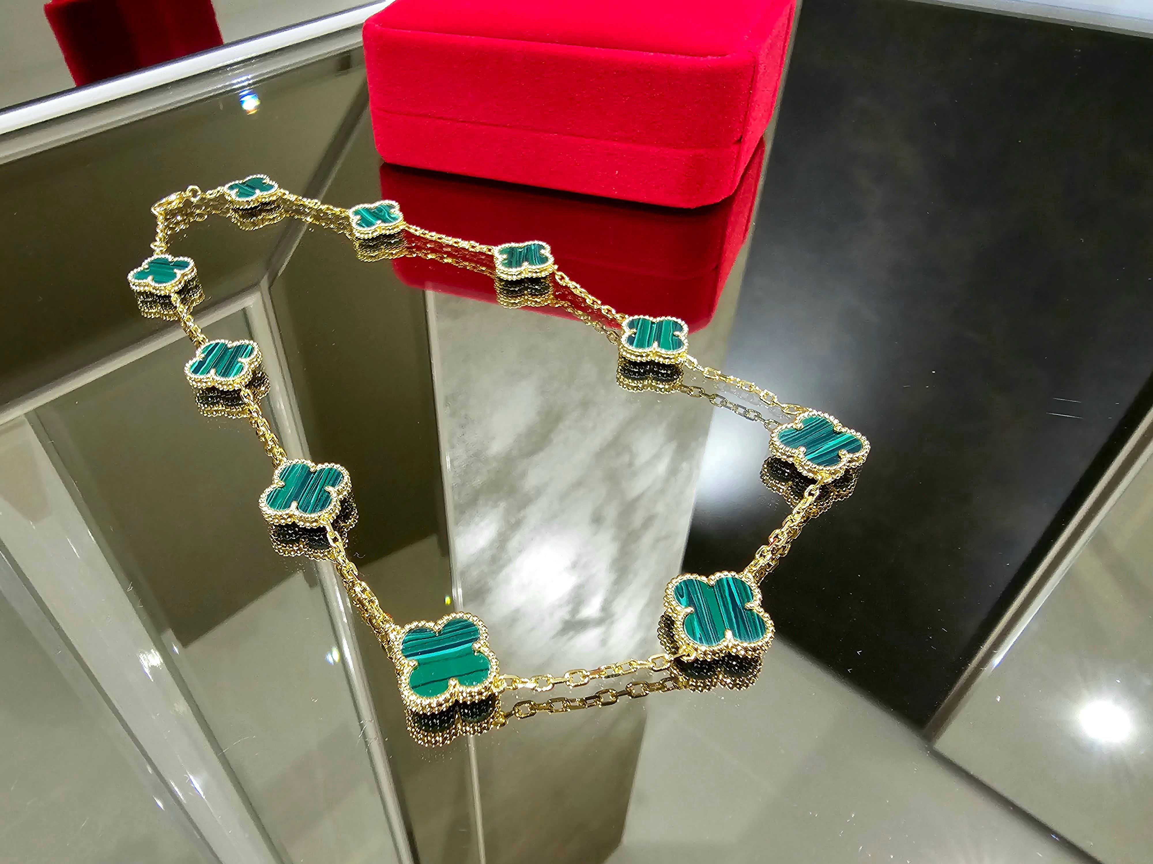 Van Cleef & Arpels VCA Green Vintage Alhambra 10 Motif Дамско Колие