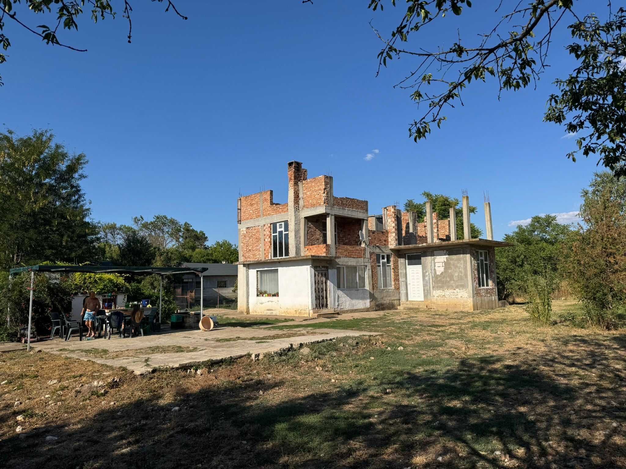 Продавам имот в регулация, 24 дк на 15 км от гр Силистра.