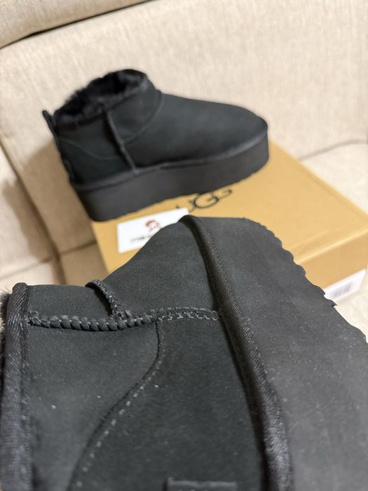Ghete UGG Mini Negre