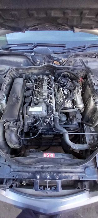 Mercedes w211 facelift  Dezmembrez/Dezmembram