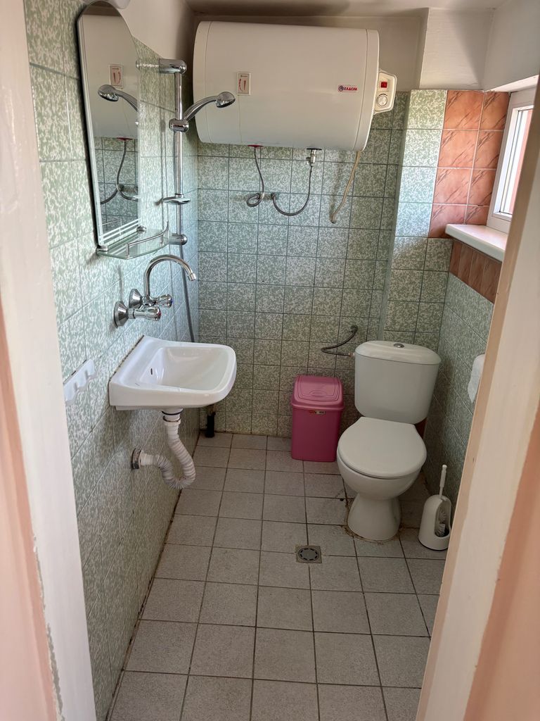Дава се под наем Етаж от къща в София, Кубратово - 75 кв.м за 280.5 € - Снимка #6