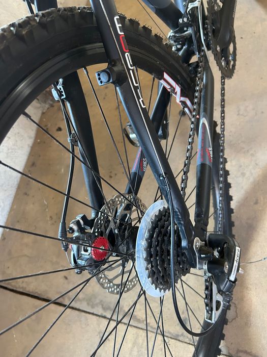 Vând bicicletă kenzei pentru copii cu vârst între 8 și 14-15 ani