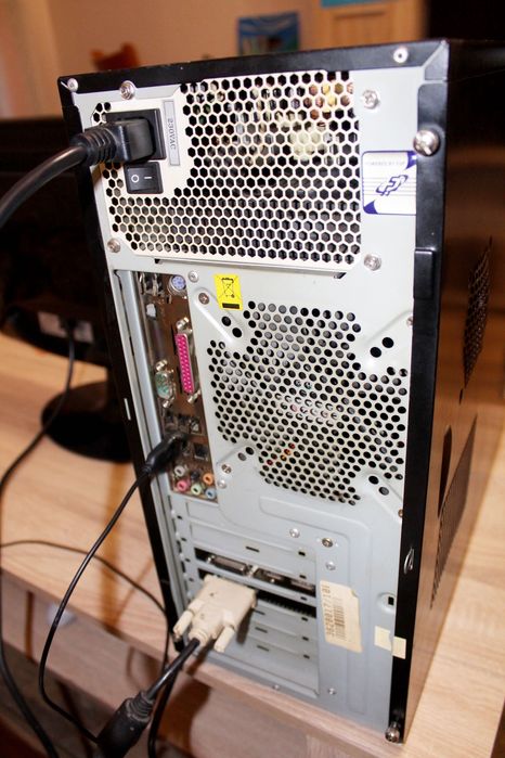 Настолен компютър – AMD Athlon II X2, 4GB RAM