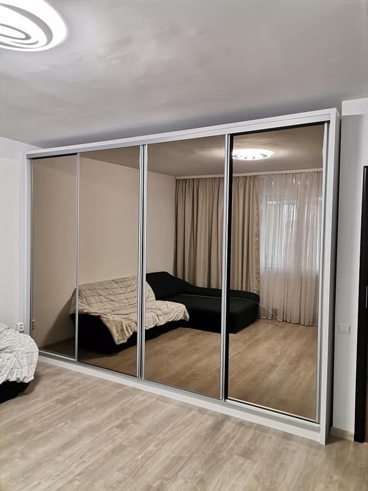 Oglinzi pt placari spatii comerciale sali pt activitati sportive