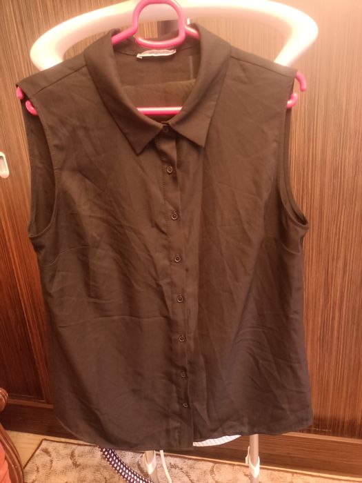 Vând tricouri dama mărimea L noi