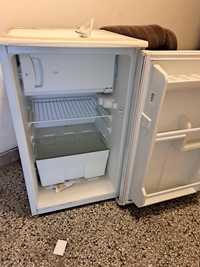 Хладилник малък краун