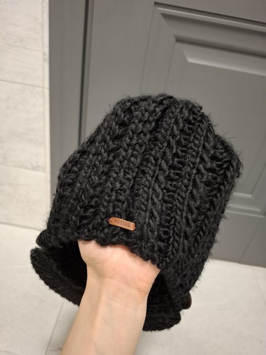 Căciulă Fossil pentru femei