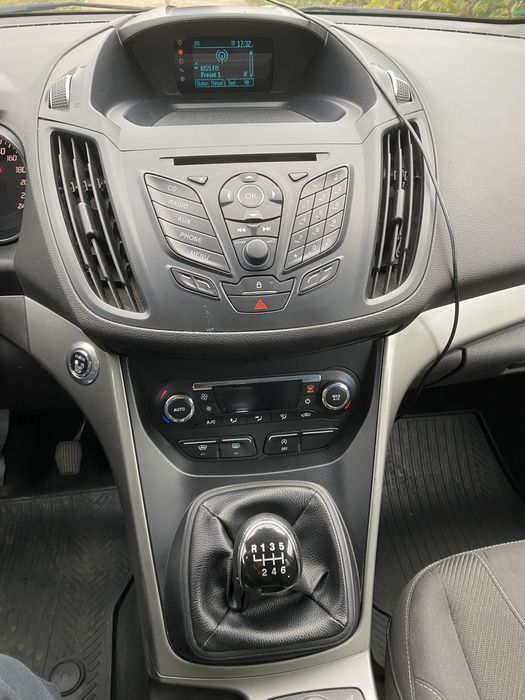 Ford Kuga/ 2.0 / 150cp / 4WD / manuala / 2015 / 165.000km
