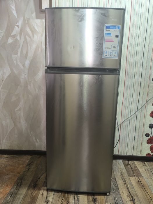 Продаю Холодильник Midea MDRT294FGF02