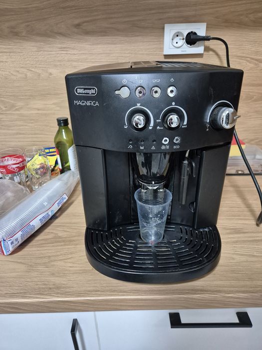 Espressor expresor dozator de cafea DeLonghi
