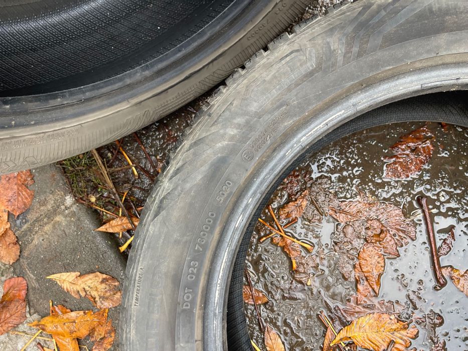 Cauciucuri de iarnă 225/50/18 dot 2020