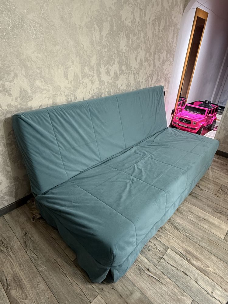 Продается два дивана