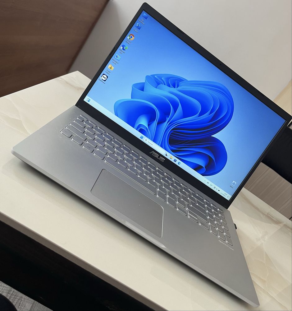 ASUS M509DA -  Преинсталиран и изчистен лаптоп, само за 399 лв.!