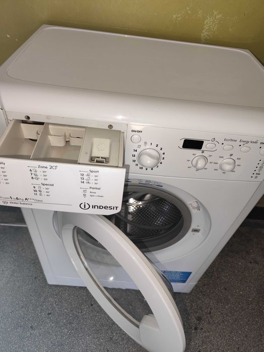 Пералня Indesit 6кг.