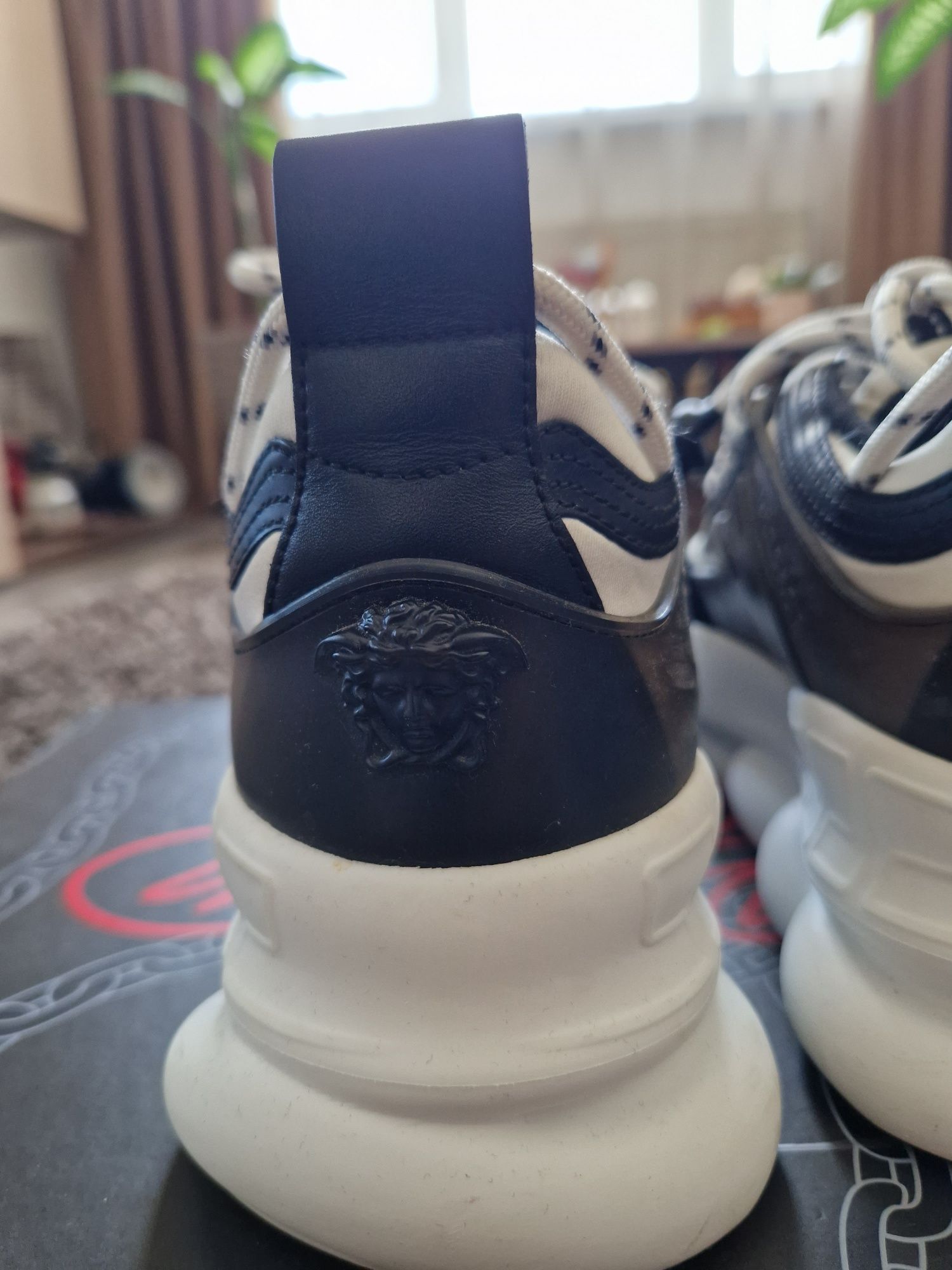 Vand Versace chain reaction sneakers nero bianco