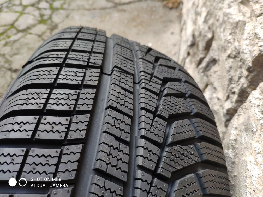 Hankook 235/60 R16 Michelin 225/60 R16