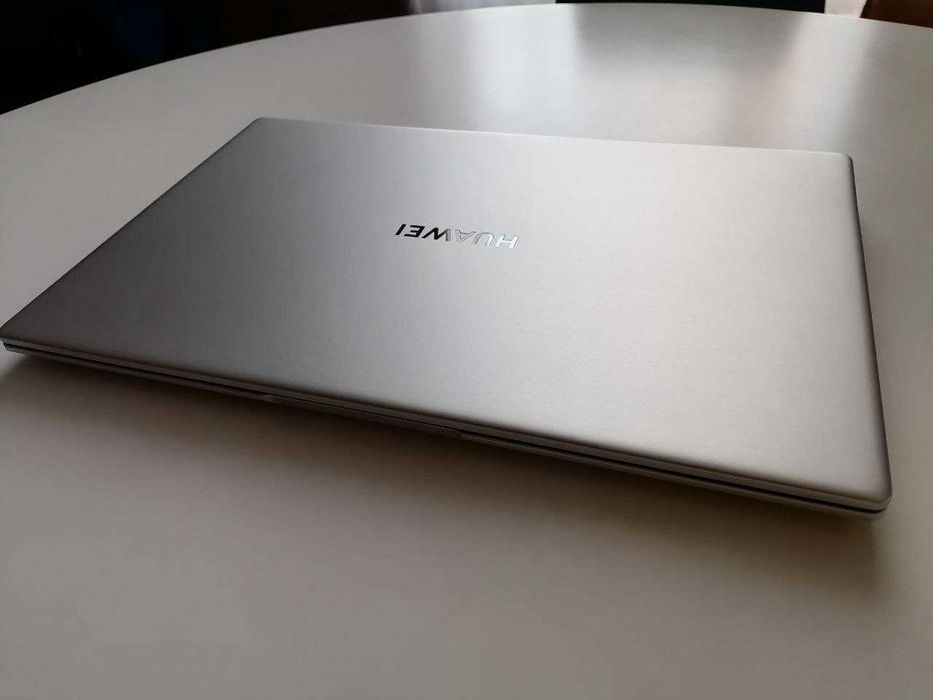 15.6" Ноутбук HUAWEI MateBook D15 BoM-WFQ9 серебристый