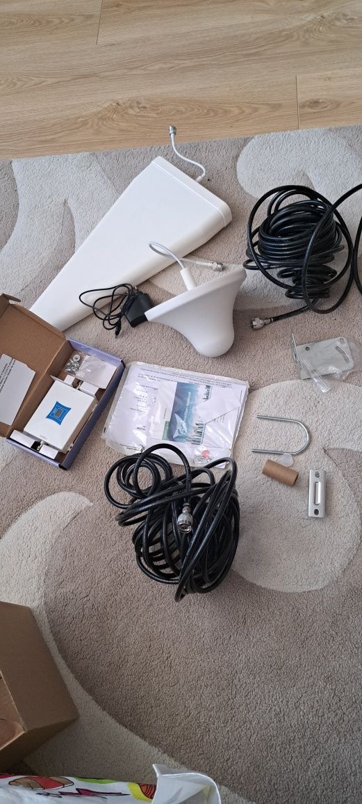NOU !!! Amplificator semnal GSM 4G 900 MHz, iUni KW17W-GSM, Digital