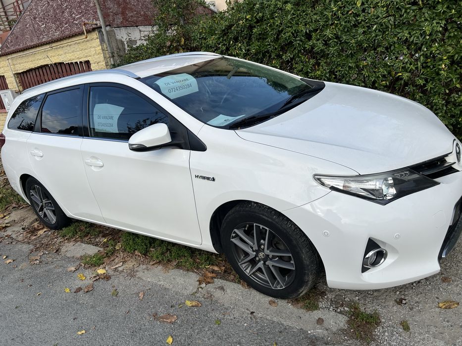 De vanzare Toyota Auris Touring Sport