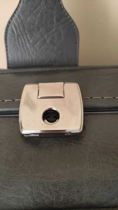 Немски куфар от старото производство-от плат и кожа