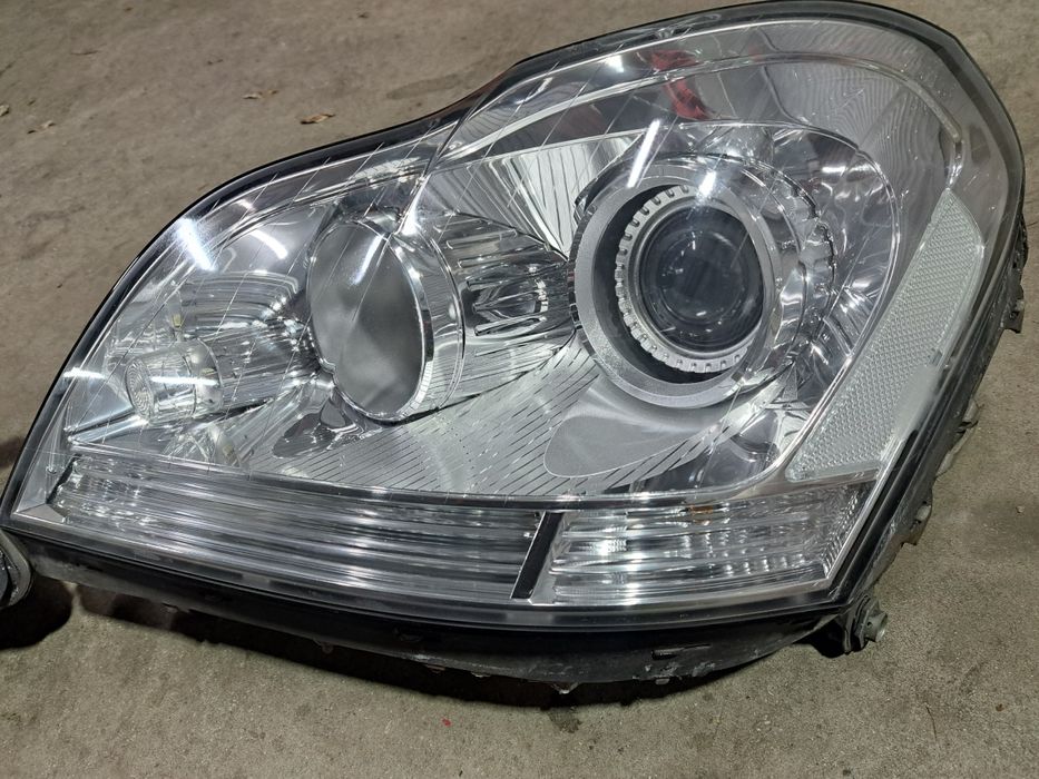 Ляв десен фар Мерцедес ГЛ Х164 фарове Mercedes GL X164