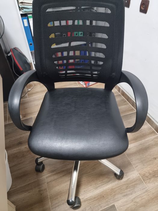 офис стол за компютъртър