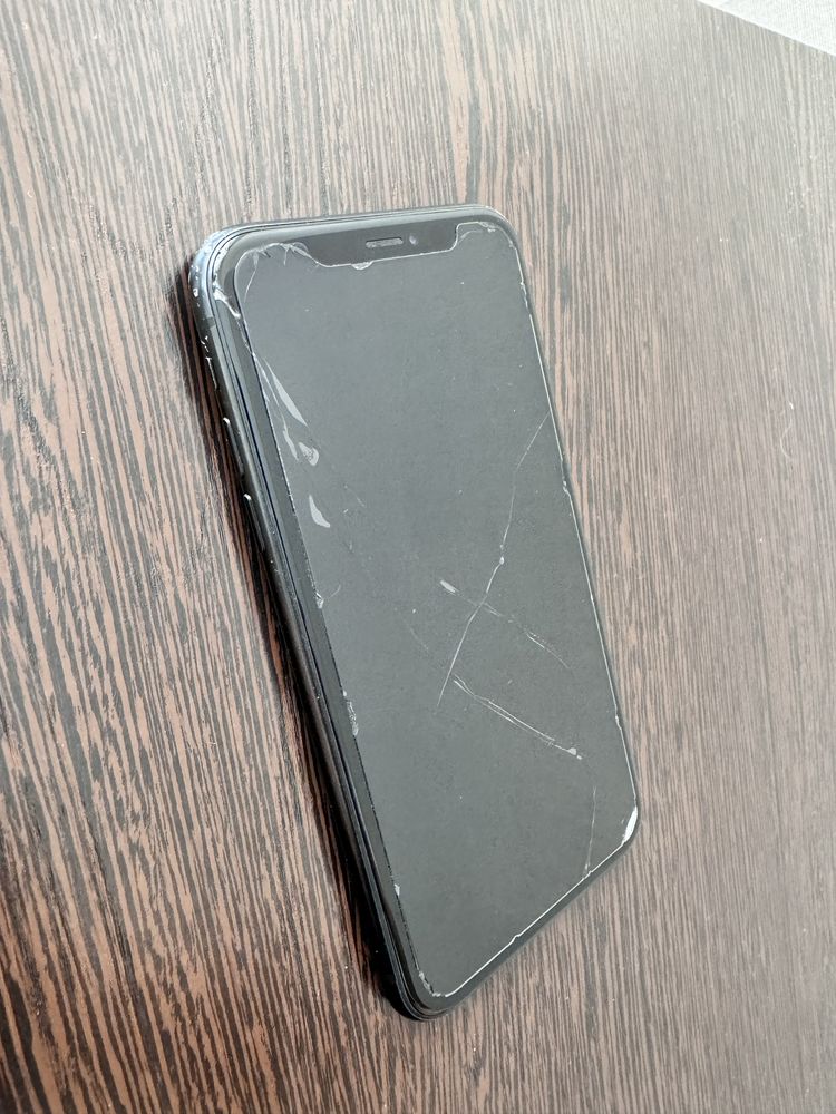 iPhone xr 64 gb