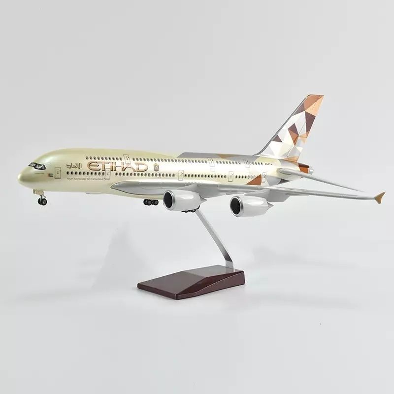Самолёт Airbus A380 ETIHAD (шикарная коллекционная модель в подарок !)