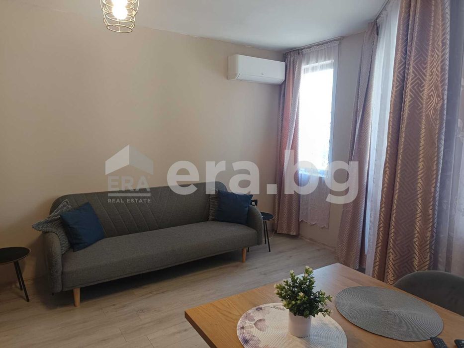 Продава се Тристаен апартамент в Варна, Погреби - 87 кв.м за 1816 €/кв.м - Снимка #2
