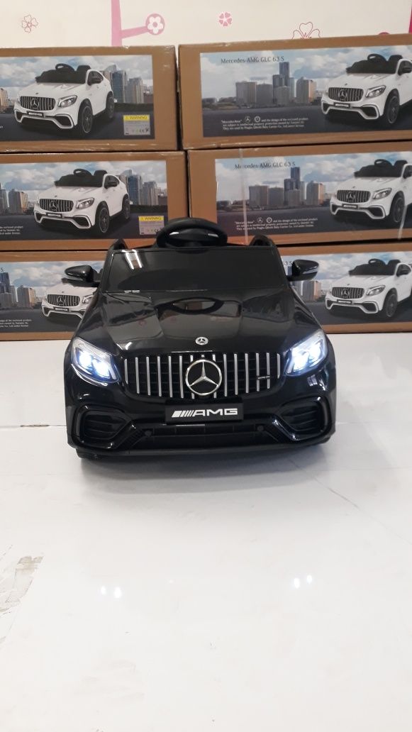 Акумулаторни коли  джипове Mercedes 12v с меки гуми и кожена седалка
