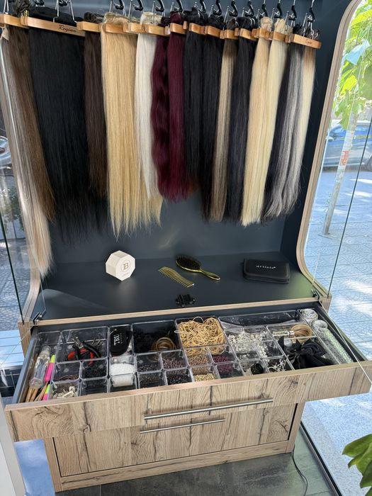 Фризьорски Шкаф за екстеншъни и шкаф с чекмеджета