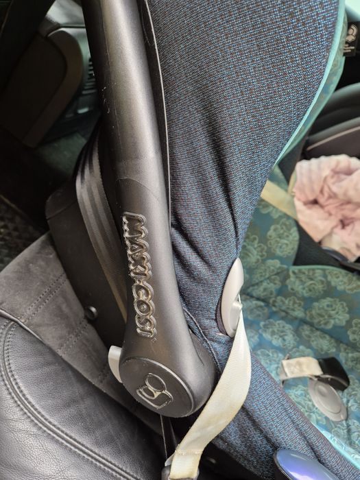 Scoică auto Maxi Cosi pt bebeluși