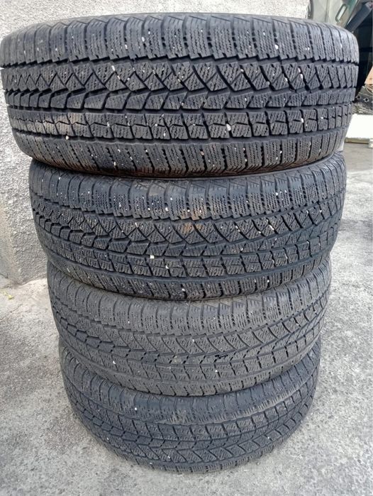 Продам зимные шины