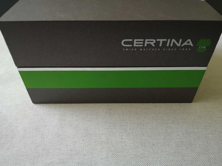 Швейцарски часовник - Certina c 024