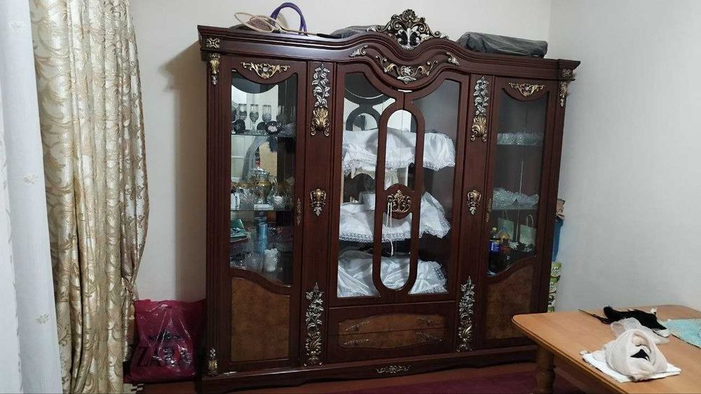 Стенка, сервант,