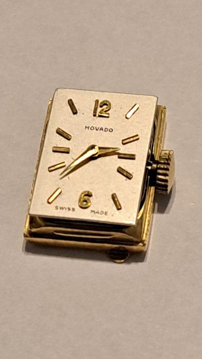 Mecanism plus capac de Aur 18 K Movado