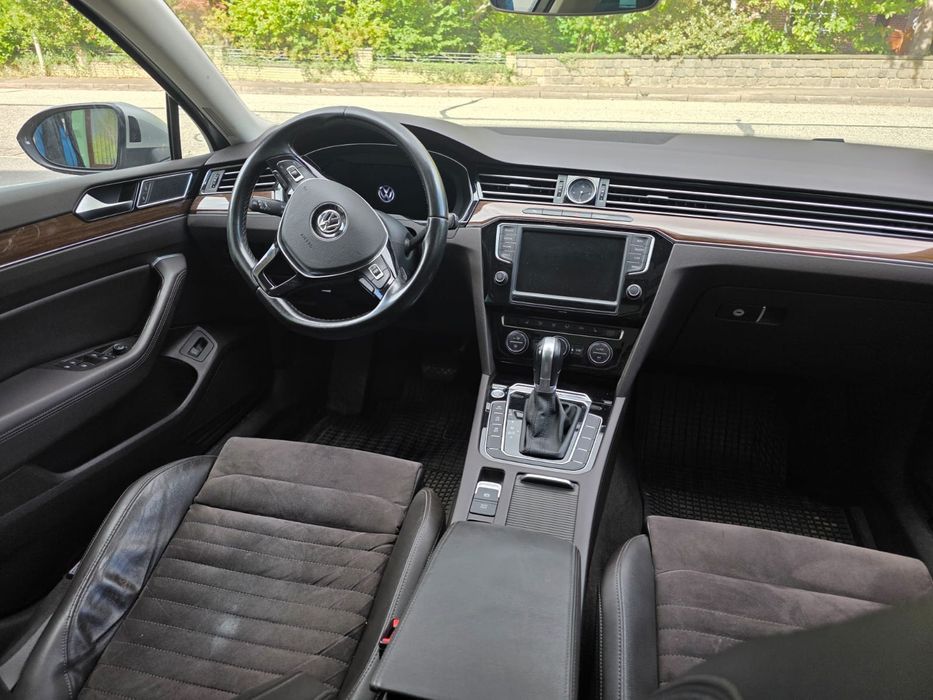 Plansa bord vw passat b8