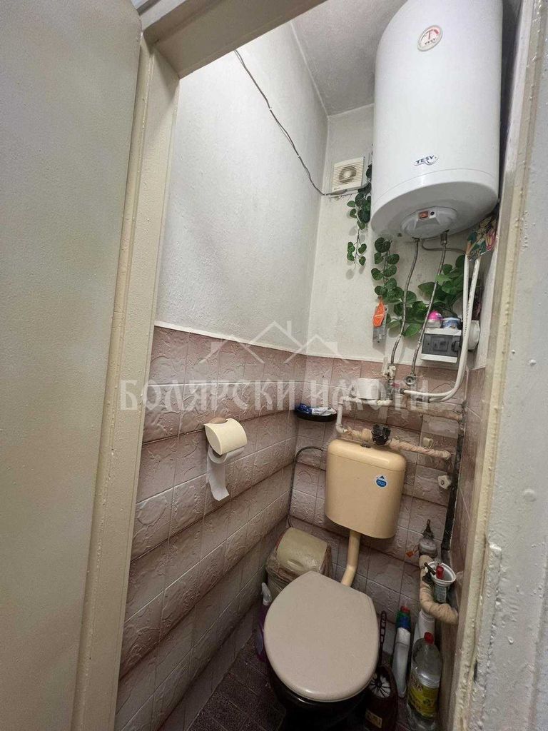 Дава се под наем Двустаен апартамент в Велико Търново, Център - 68 кв.м за 306 € - Снимка #5